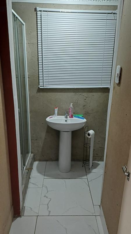 2 Bedroom Property for Sale in Kwa Nobuhle Eastern Cape